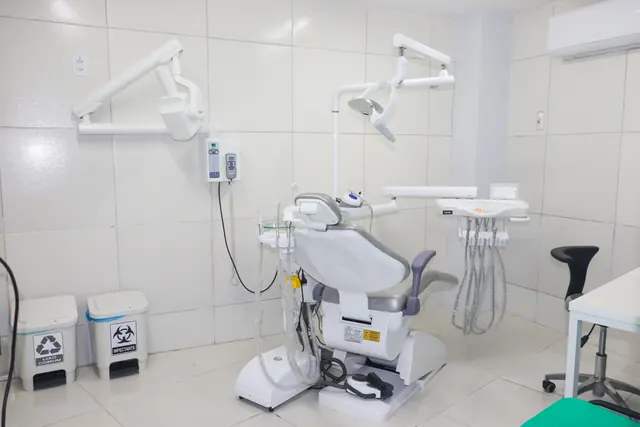 Consultório odontológico equipado